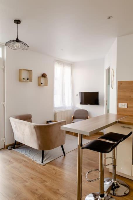 Maison Tourangelle Chic & Cosy Avec Cour 图尔 外观 照片